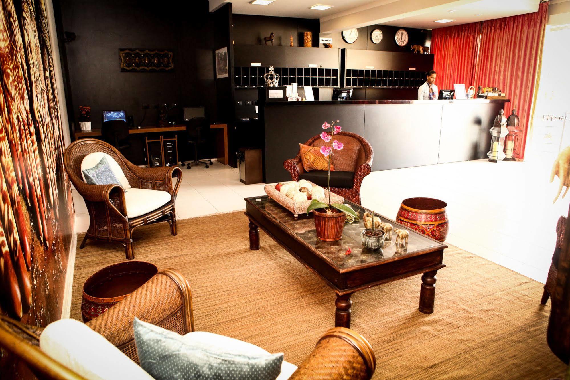 Taj Hotel 3*